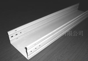 長期使用熱鍍鋅線槽橋架後，需檢查它是否存在變形